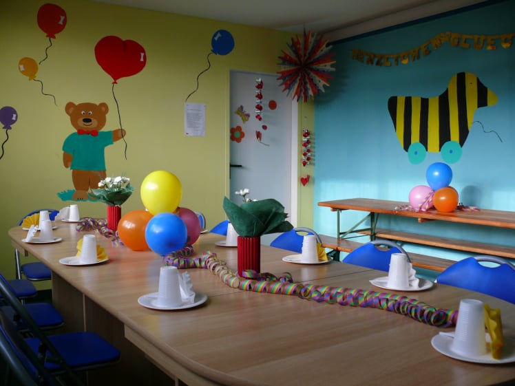 Dekorierter Geburtstagstisch